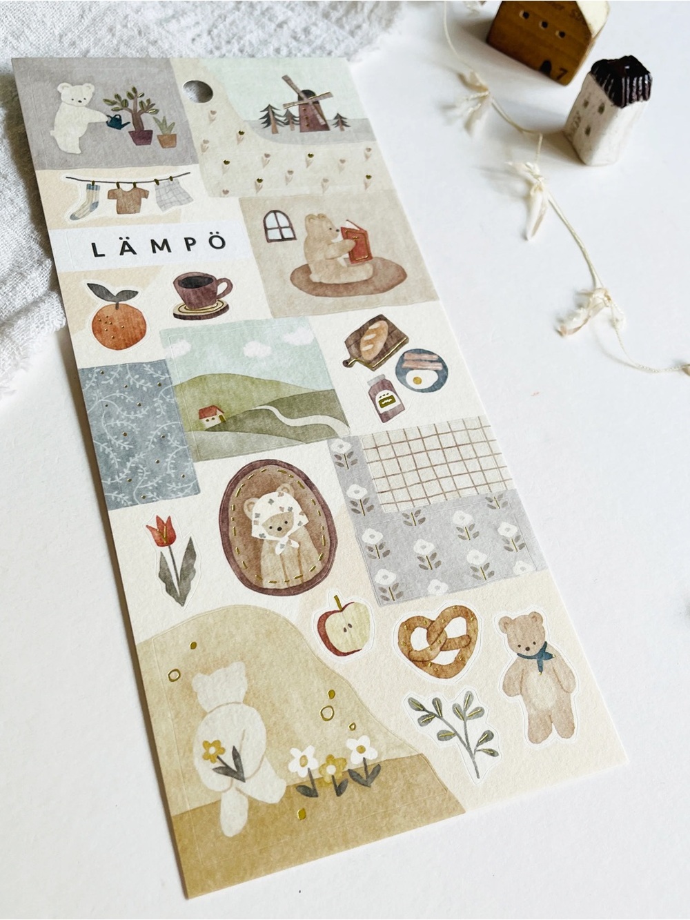 Mind Wave Lampo Sticker - Morning With Bear